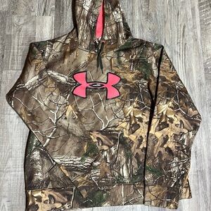 Camo women’s under armor hoodie
